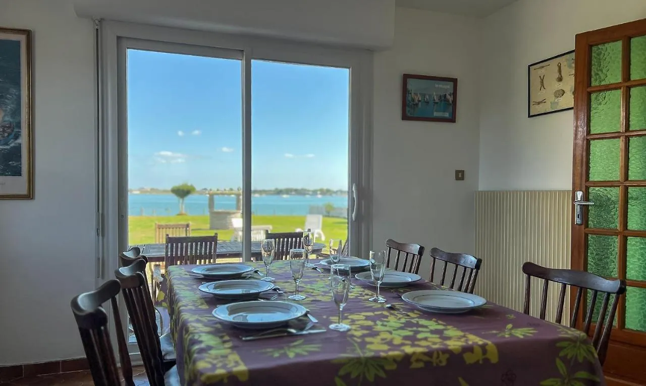 L'Ostrea - Maison Familliale Acces Mer Le Tour-du-Parc 0*,  France