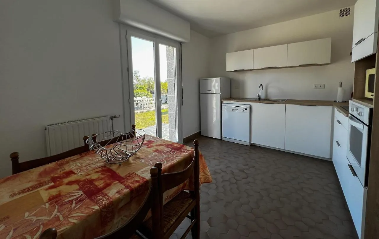 Holiday home L'Ostrea - Maison Familliale Acces Mer Le Tour-du-Parc France